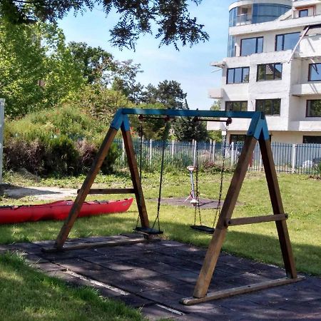 The Blue Studio - In A Complex Next To The Beach By Flаt Manаger Gmina Gmina Pomorie Zewnętrze zdjęcie